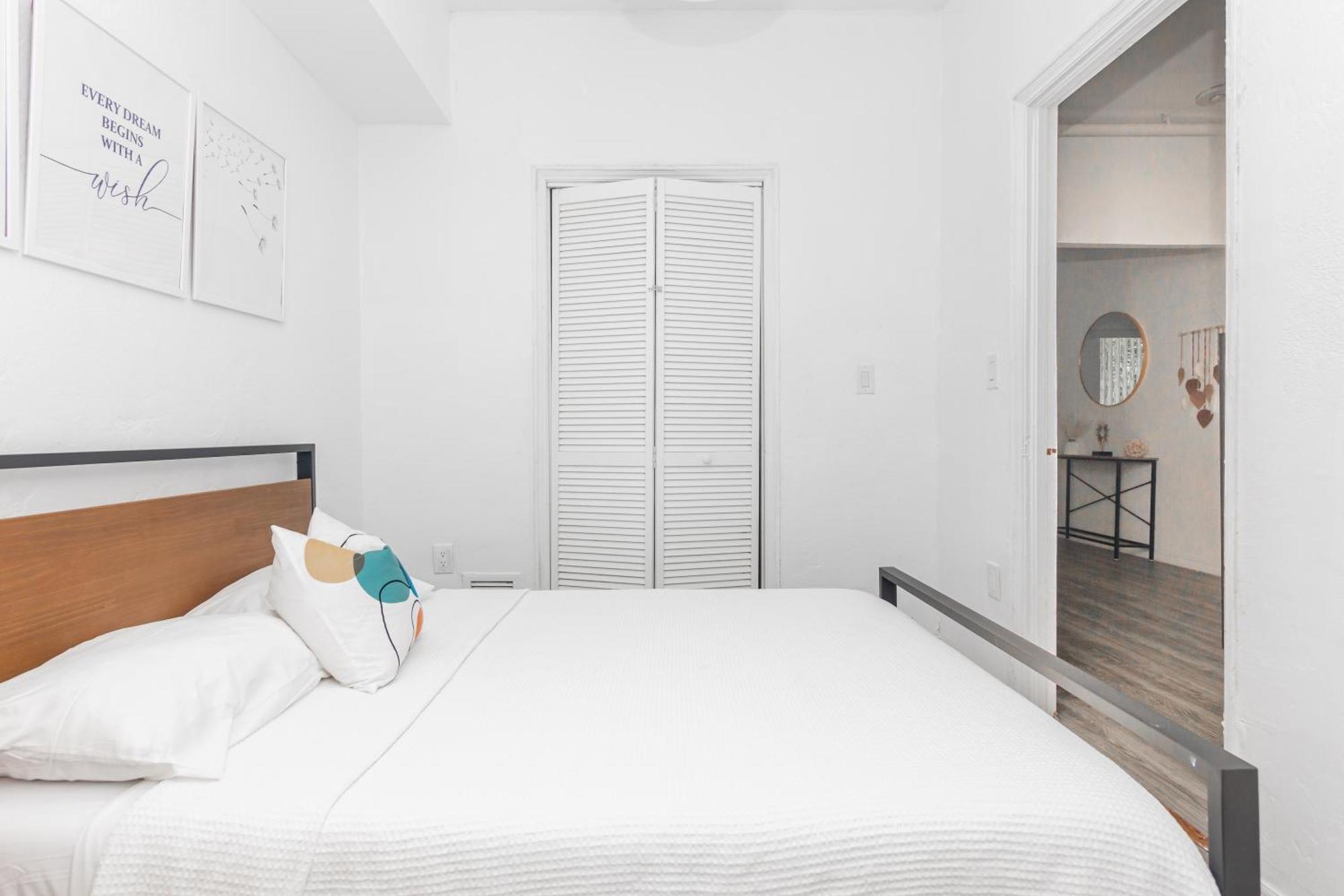 West Deco Aparthotel Miami Beach Room photo
